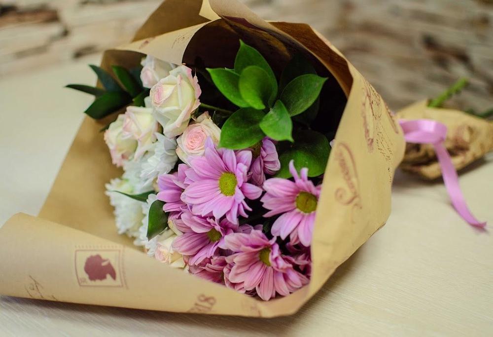 Букет цветов из: Розы и Хризантемы в Савостино