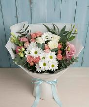 Букет цветов из:  Розы, Лизиантусы и Хризантемы в Савостино