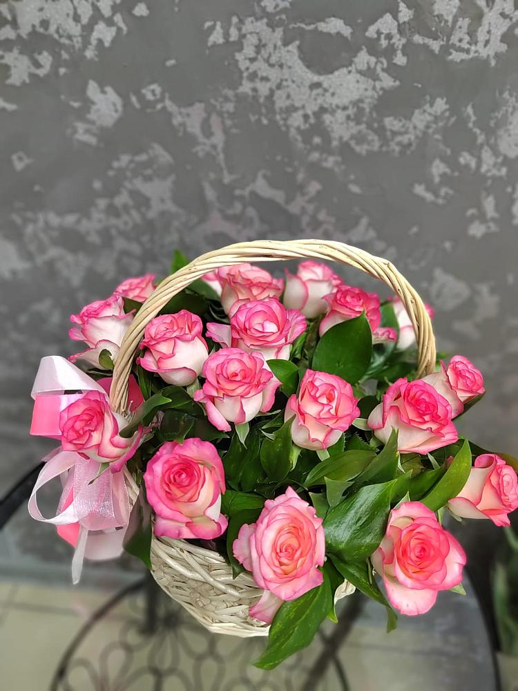 Цветочная композиция из Розы в корзине в Савостино