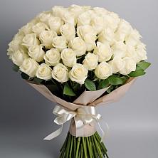 Букет 101 беля роза Белоснежка в Савостино