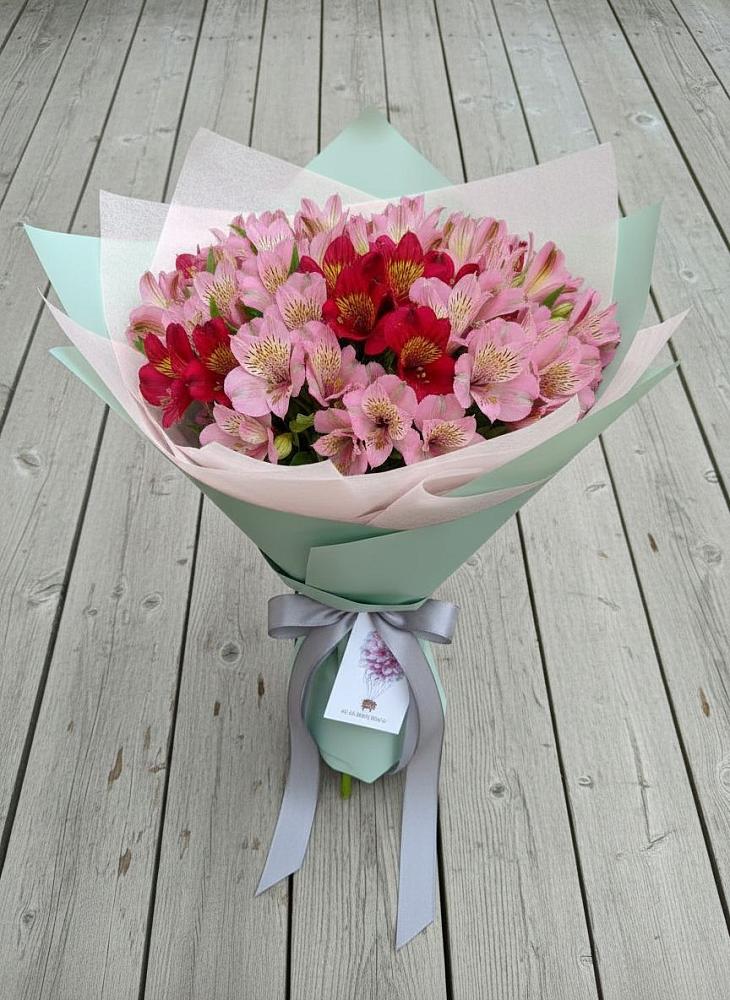 Букет цветов из: Альстромерии в Савостино
